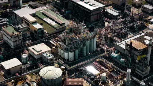 Veduta aerea di un impianto industriale